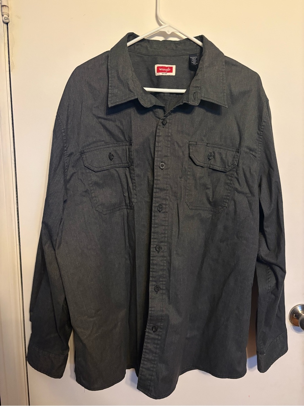 Wrangler Men's Charcoal Gray Button-Up Shirt Jacket